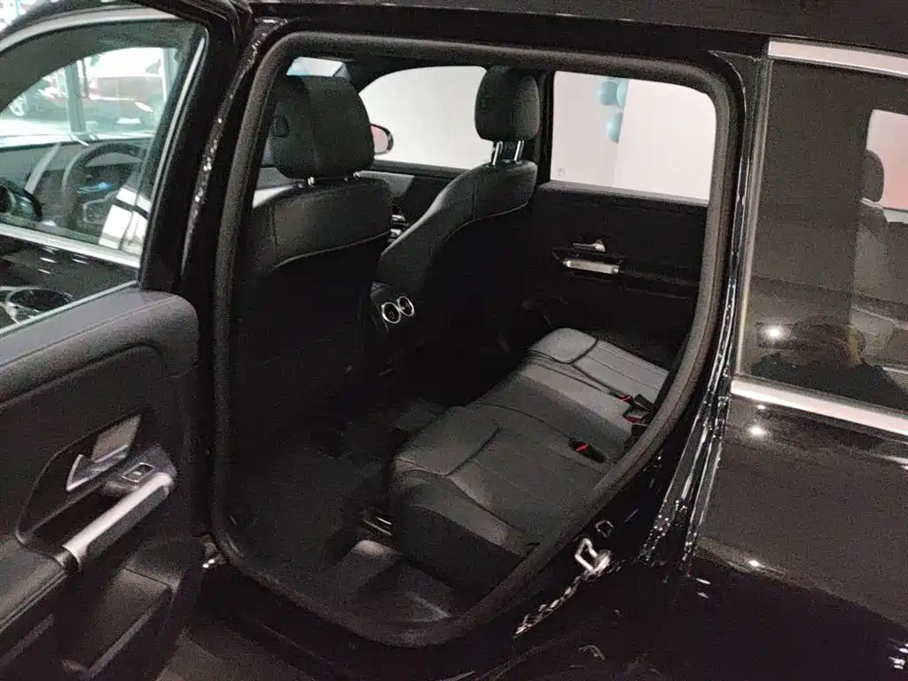 MERCEDES BENZ GLB 2022