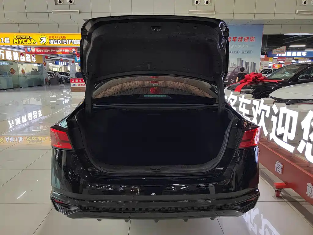 NISSAN TEANA 2022