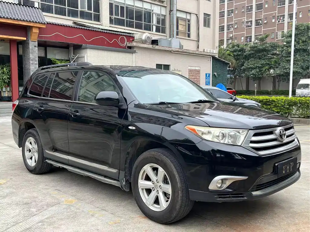 TOYOTA HIGHLANDER 2012