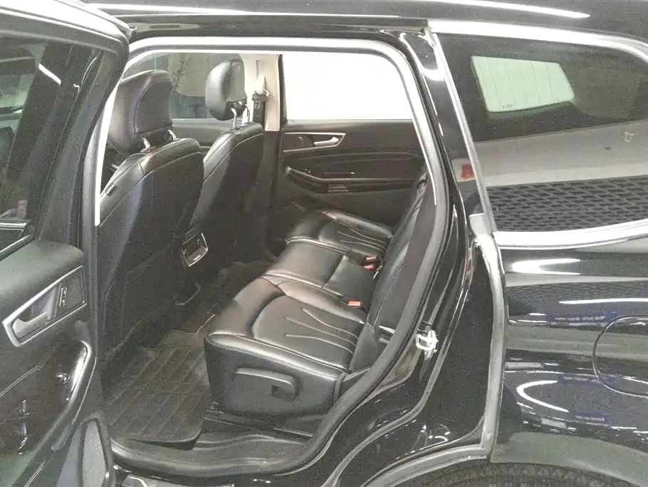 FORD EDGE 2021