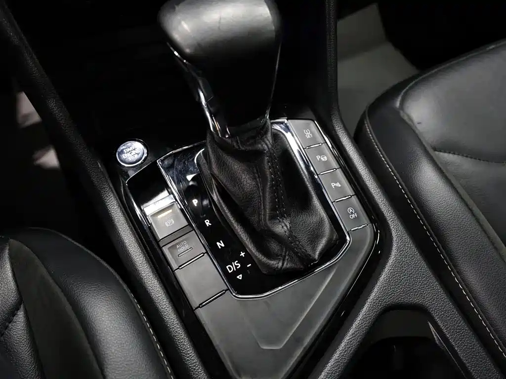 VOLKSWAGEN TIGUAN L 2020