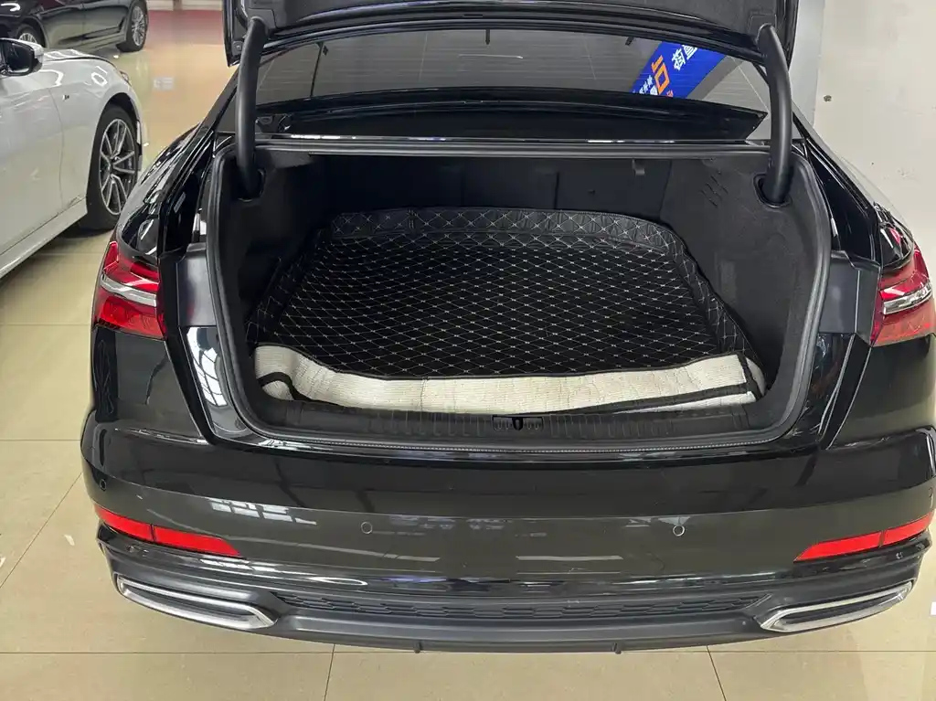 AUDI A6L 2021