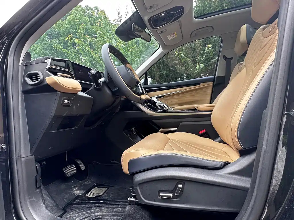 GEELY AUTO BOYUE L 2023