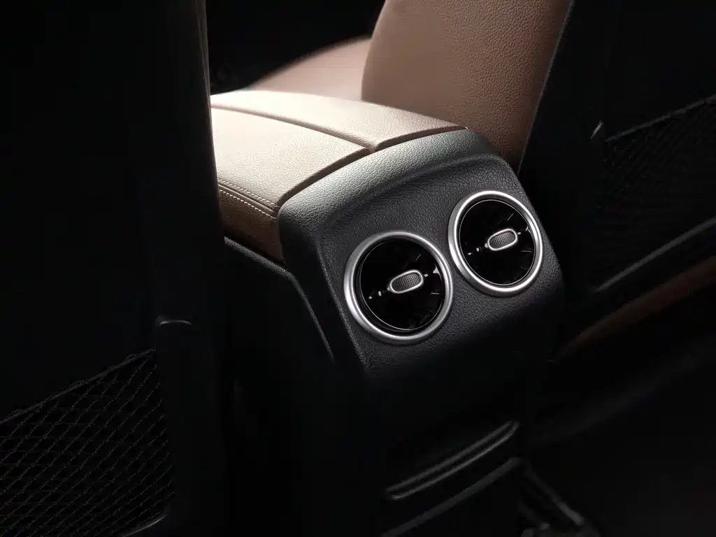 MERCEDES BENZ GLB 2021