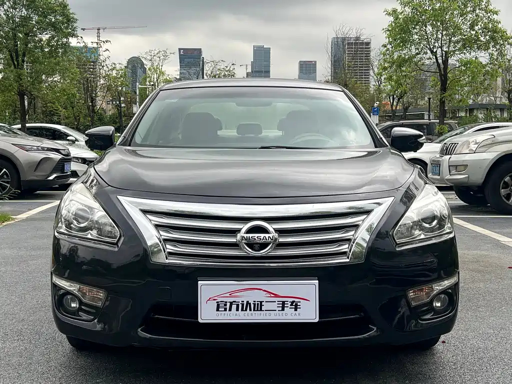 NISSAN TEANA 2013