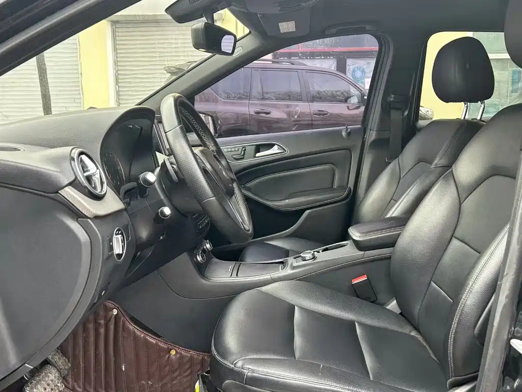 MERCEDES BENZ B-CLASS 2012