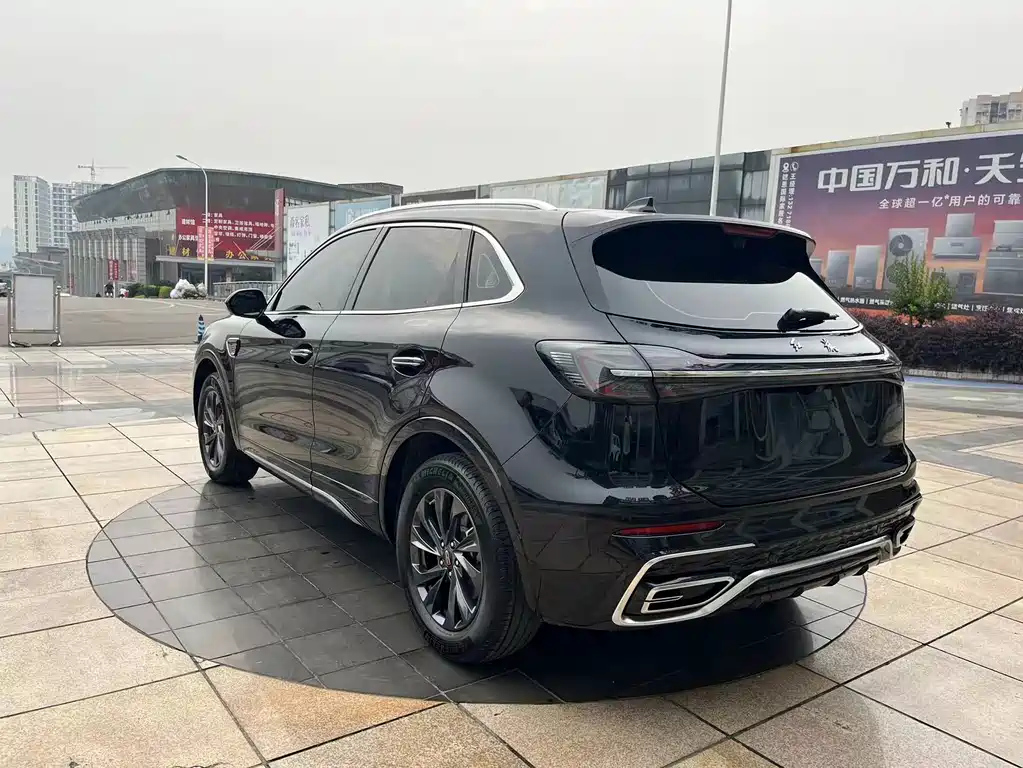 HONGQI HS5 2023