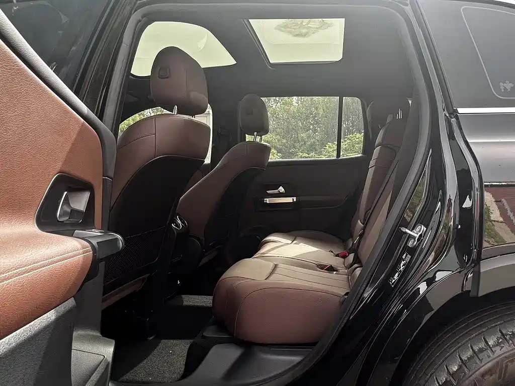 MERCEDES BENZ GLB 2024
