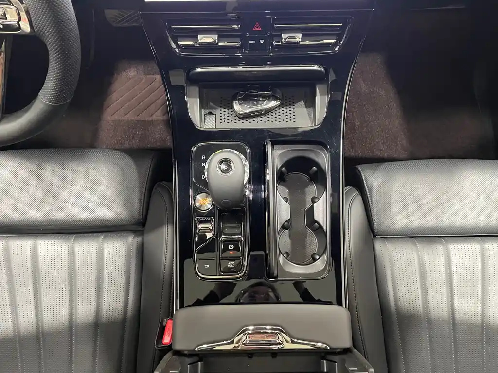 TRUMPCHI M8 2024
