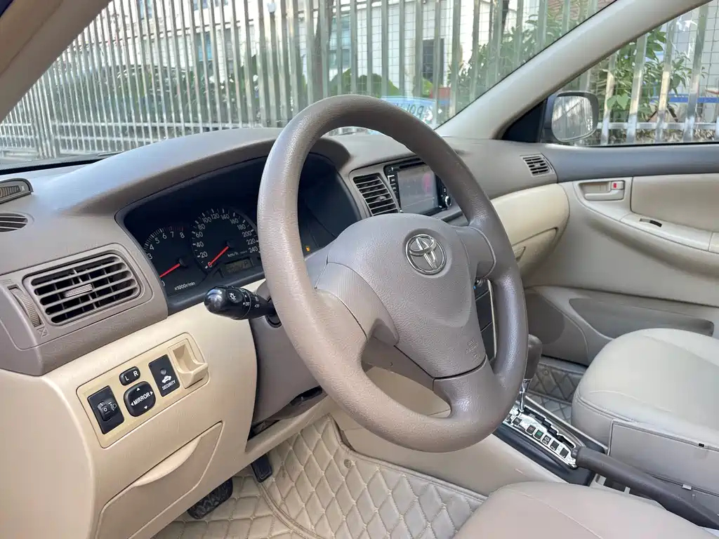 TOYOTA COROLLA 2011