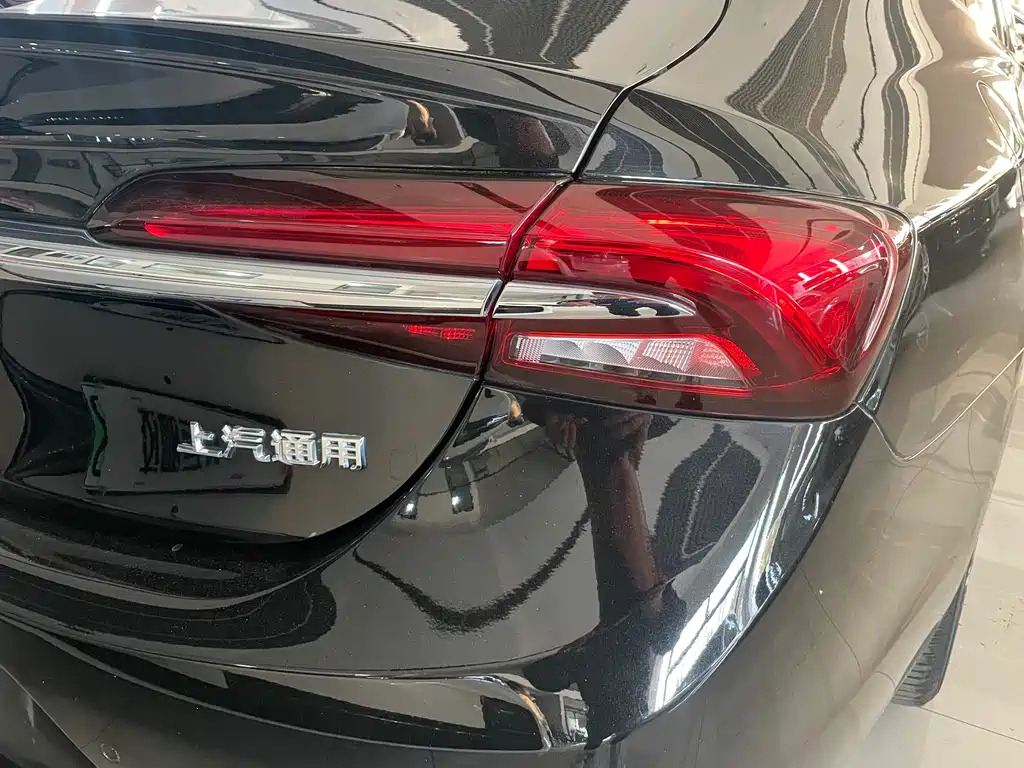 BUICK LACROSSE 2021
