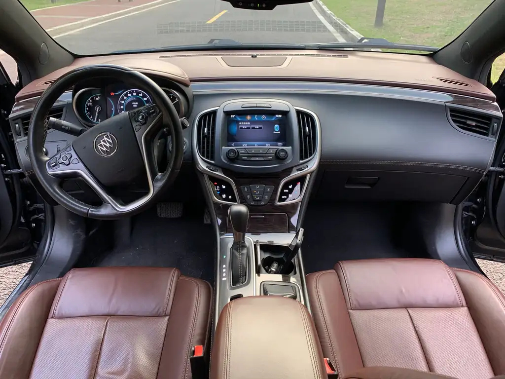 BUICK LACROSSE 2013