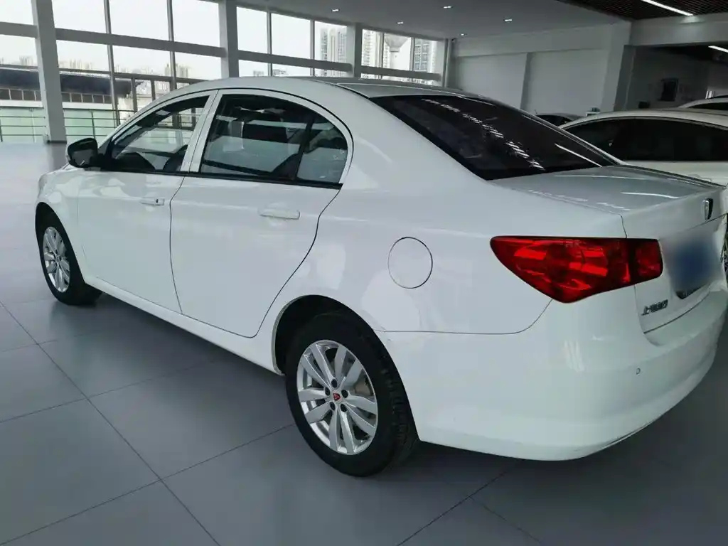 ROEWE 350 2015