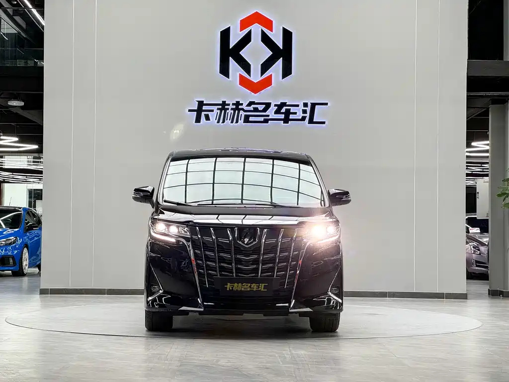 TOYOTA ALPHARD 2018