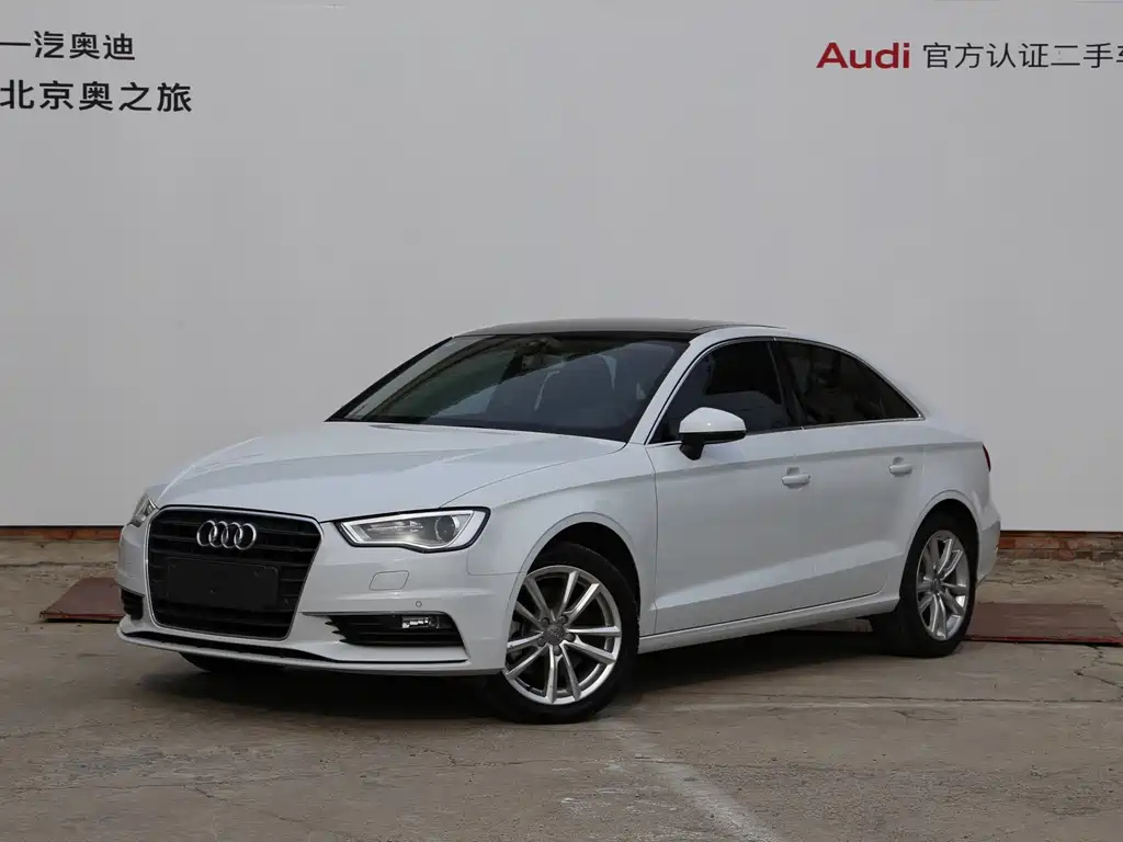 AUDI A3 2015
