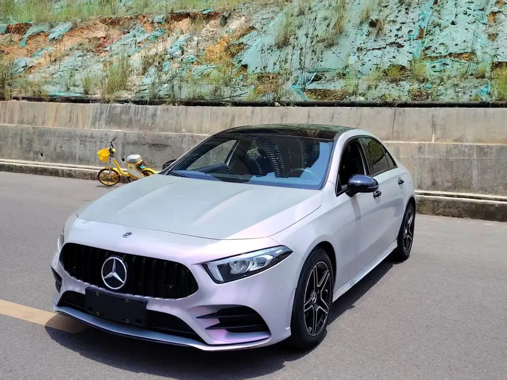 MERCEDES BENZ A-CLASS 2021