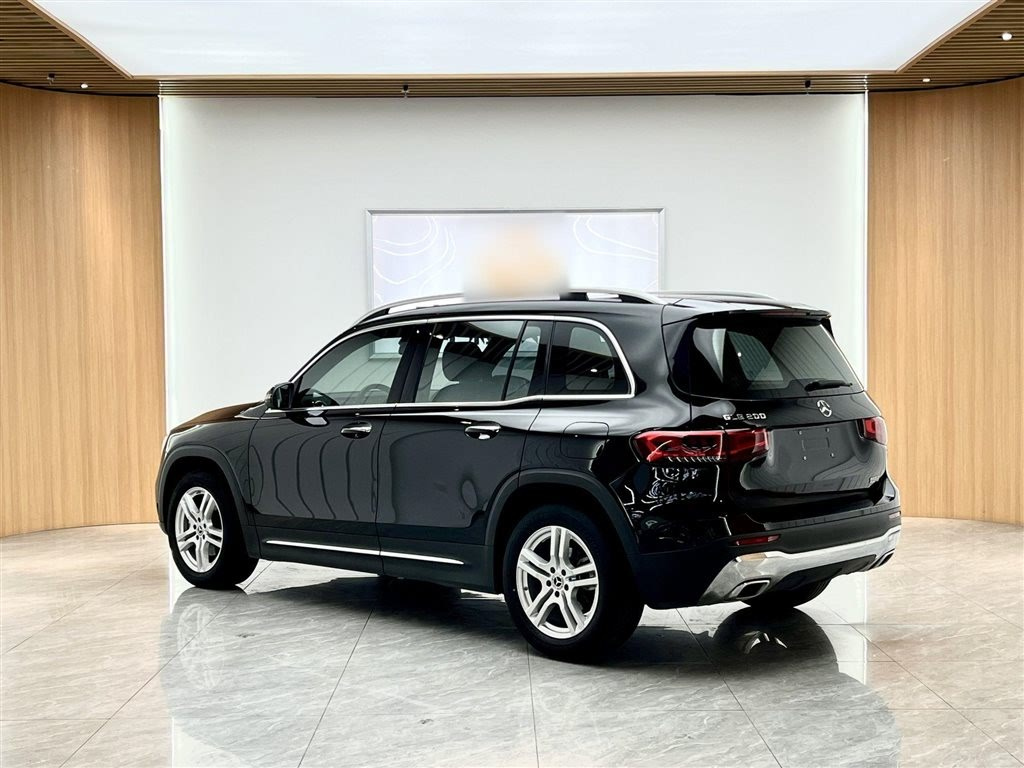 MERCEDES BENZ GLB 2021