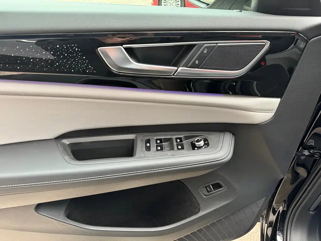 VOLKSWAGEN TOURAN 2022