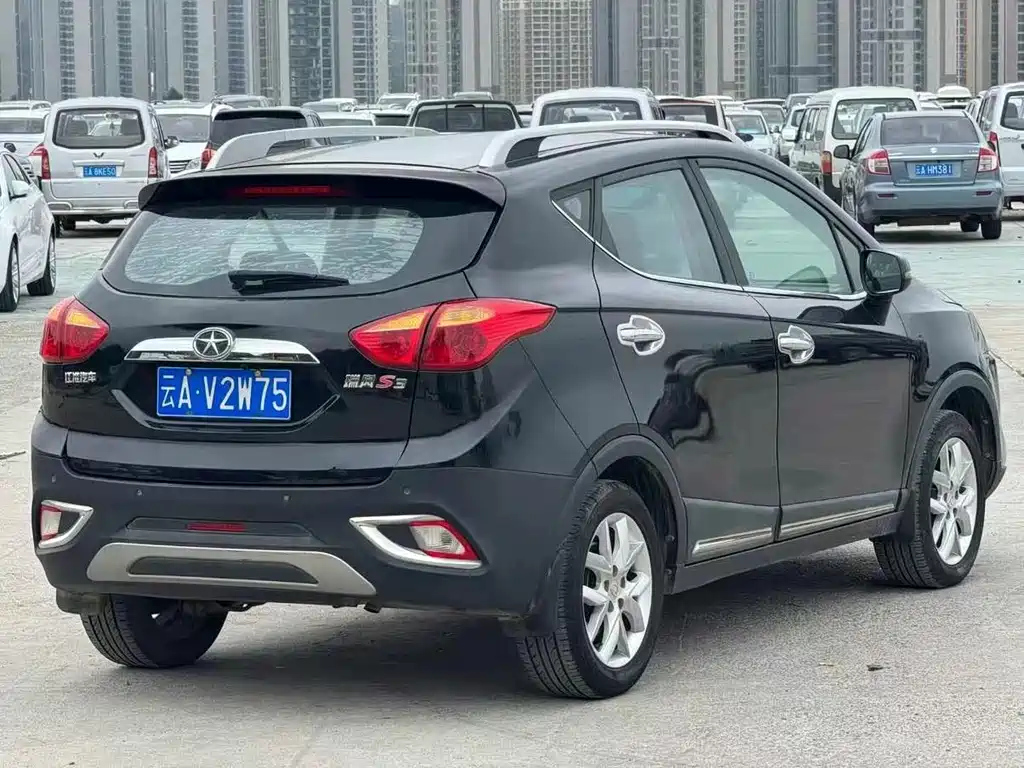 JAC REFINE S3 2014