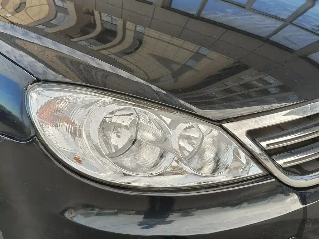 VOLKSWAGEN LAVIDA 2012