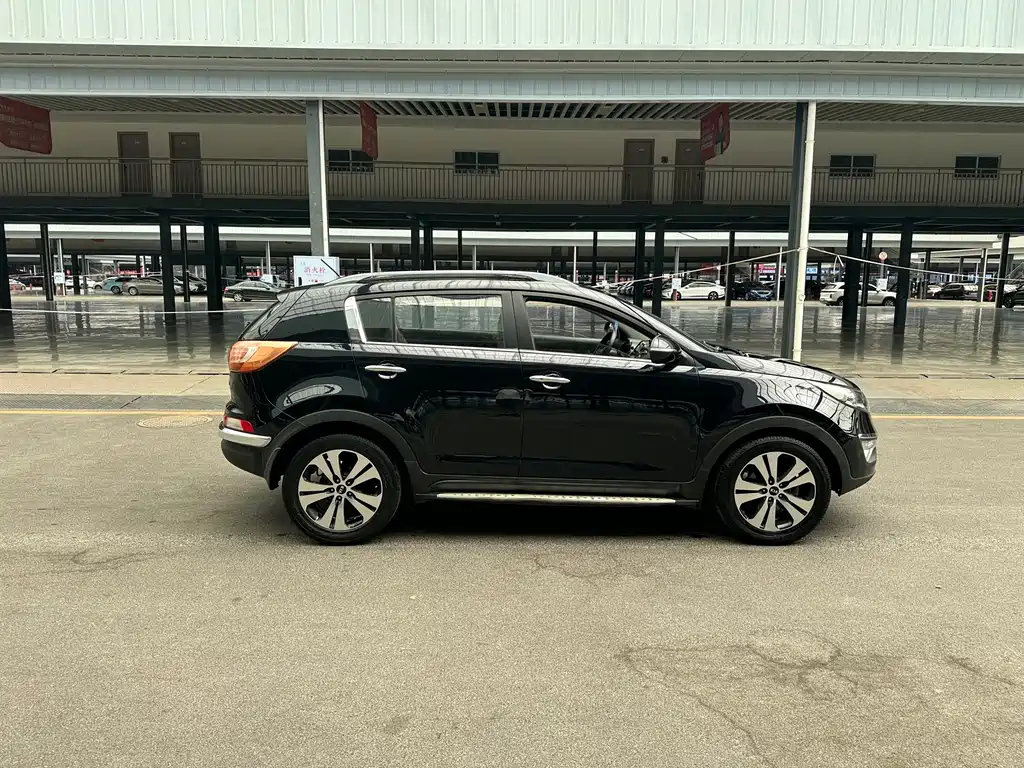 KIA SPORTAGE 2014