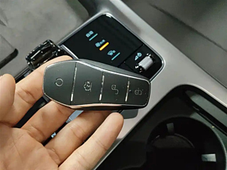 BYD SEAL  2024 YEAR  EDITION DM-I 1.5L 121KM LUXURY 2024