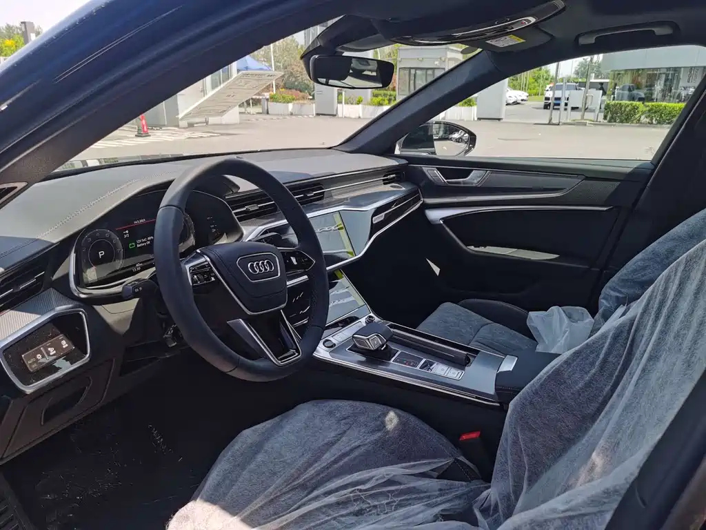 AUDI A6L 2023