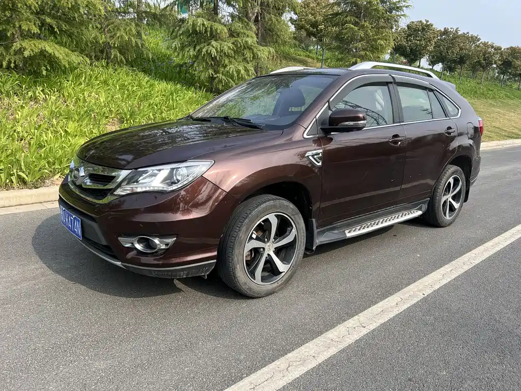 BYD S7 2015