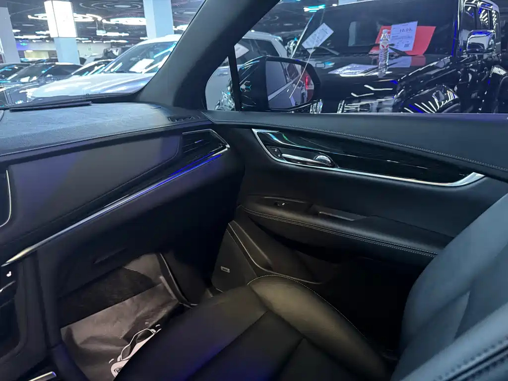CADILLAC XT5 2023