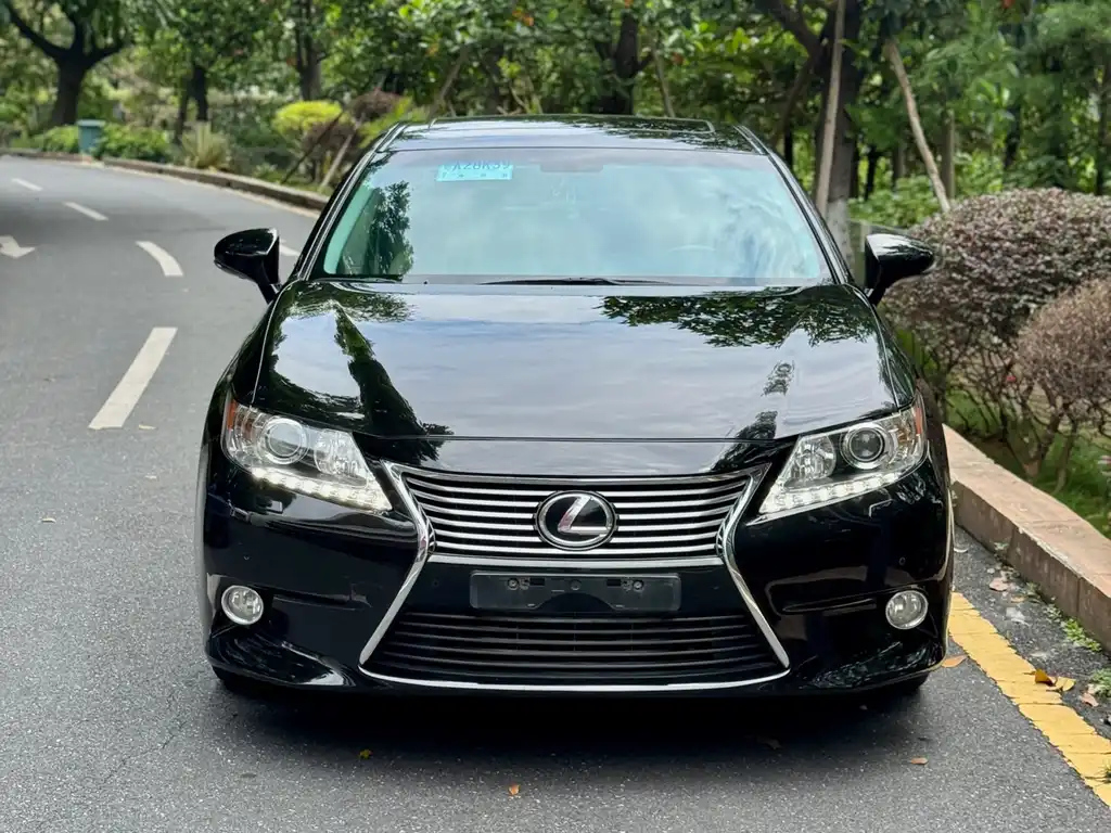 LEXUS ES 2013