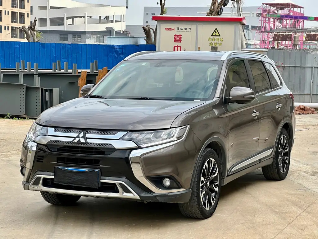 MITSUBISHI OUTLANDER 2019