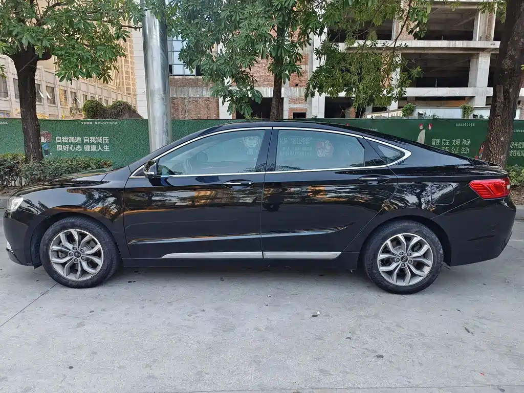 GEELY AUTO BORUI 2017