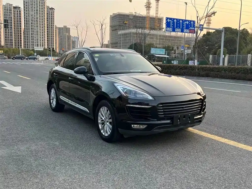 ZOTYE SR9 2017