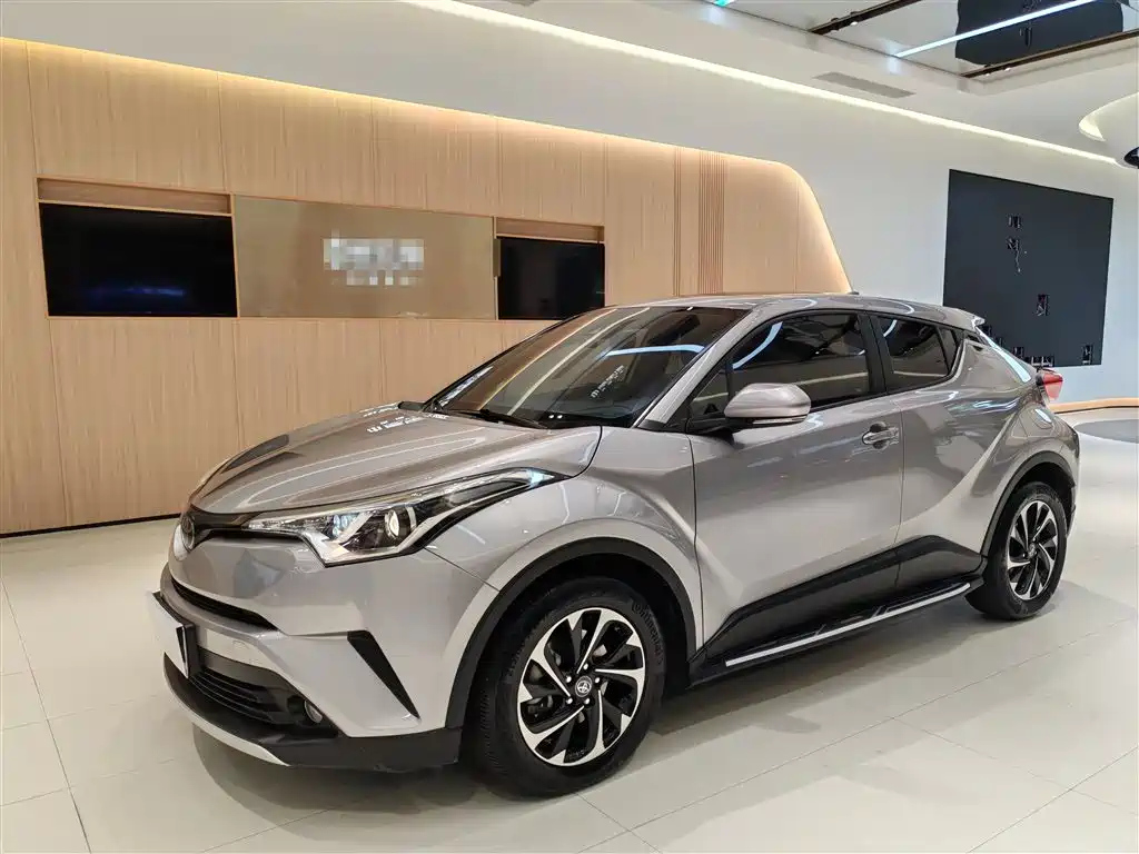 TOYOTA IZOA 2018