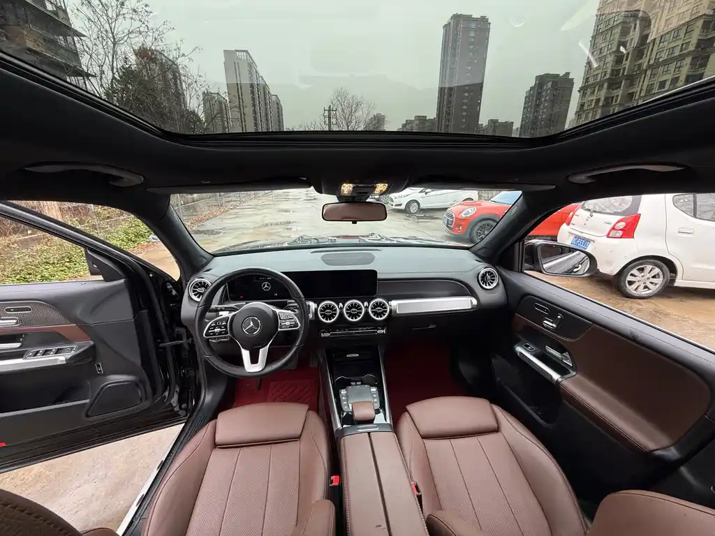 MERCEDES BENZ GLB 2021