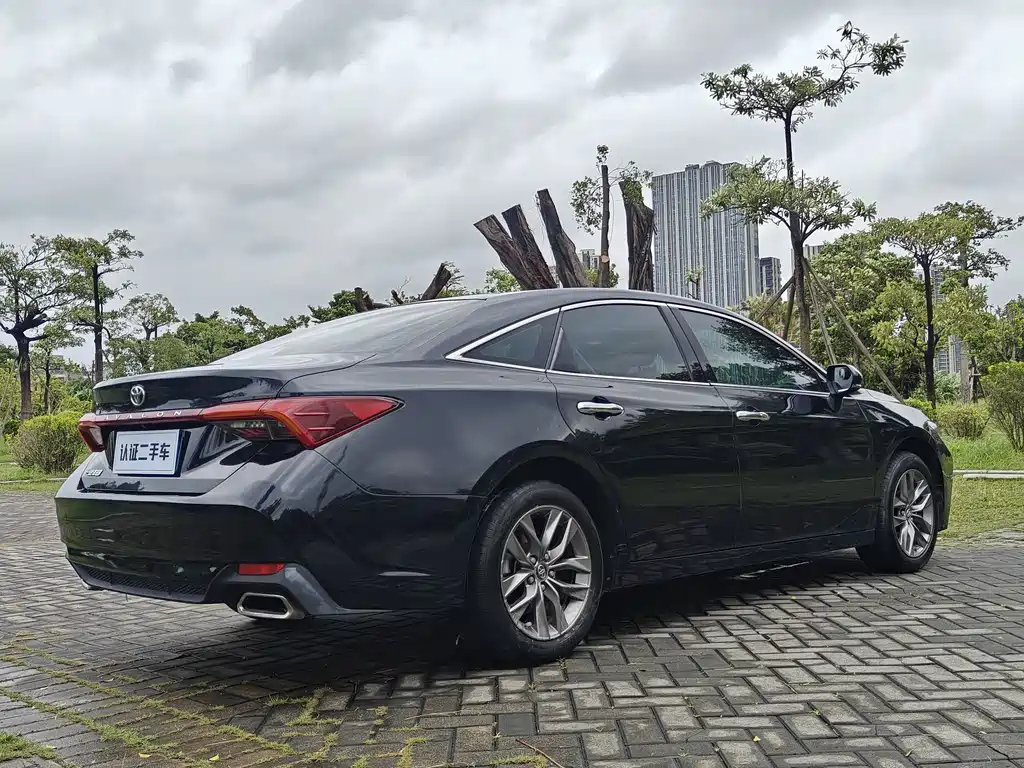 TOYOTA AVALON 2019