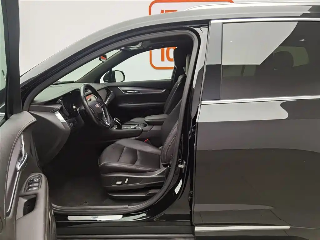 CADILLAC XT6 2020