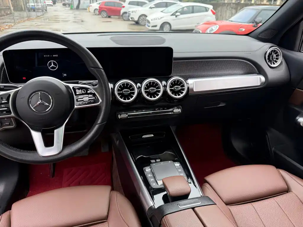 MERCEDES BENZ GLB 2021
