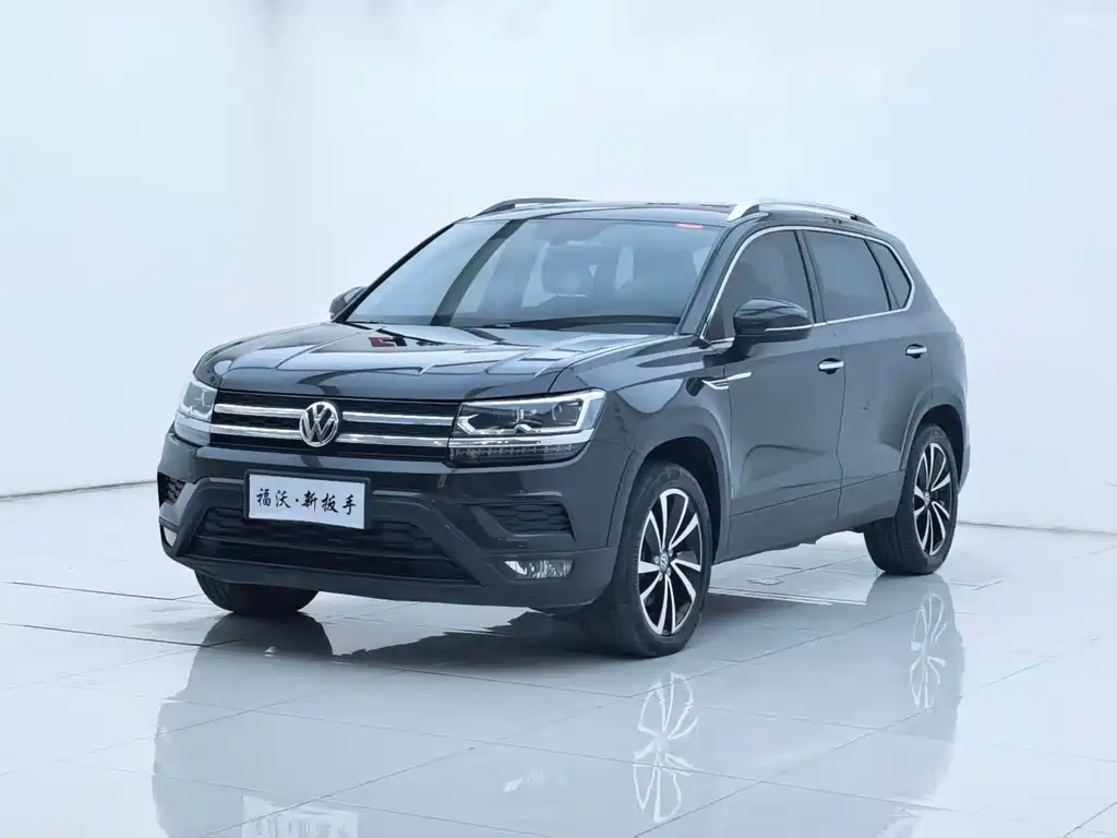 VOLKSWAGEN THARU 2020