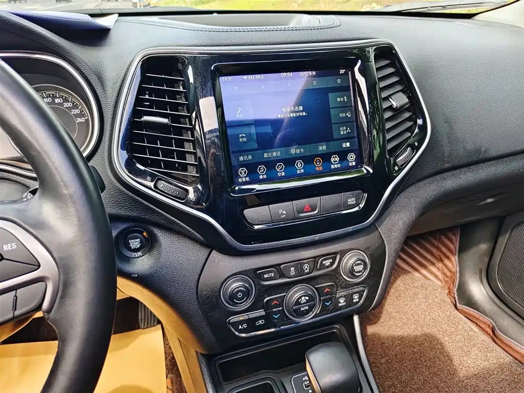 JEEP CHEROKEE 2019