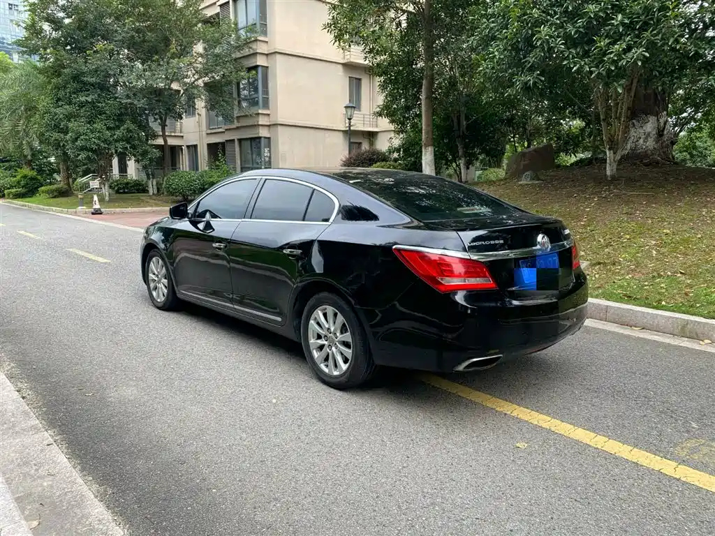 BUICK LACROSSE 2013