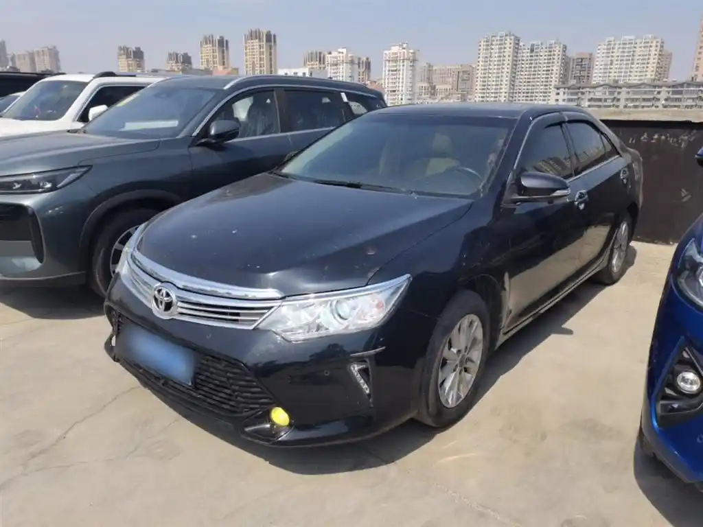TOYOTA CAMRY 2015