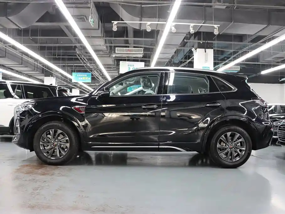 HONGQI HS5 2023