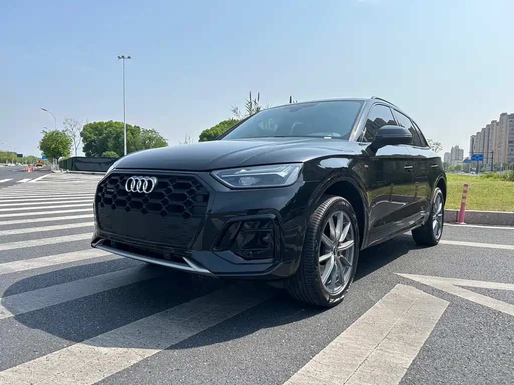 AUDI Q5L 2024