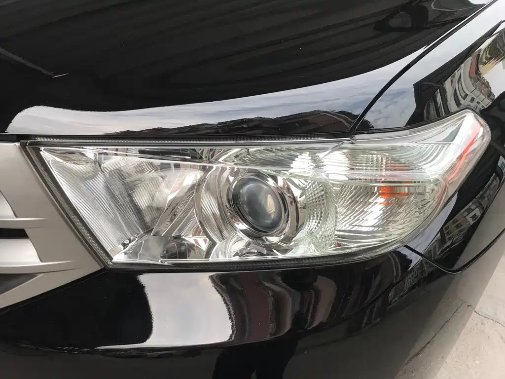 TOYOTA HIGHLANDER 2015