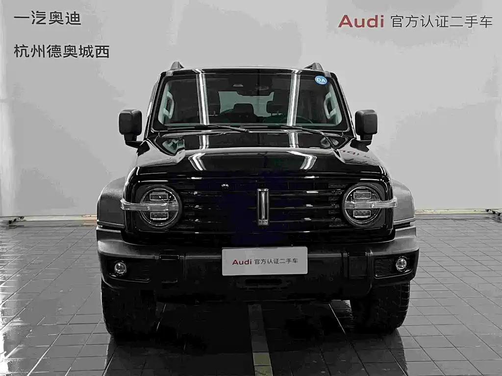 TANK 300 2021