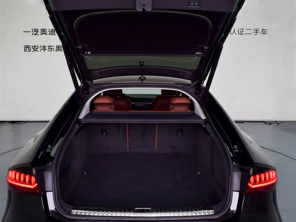 AUDI A7 2023