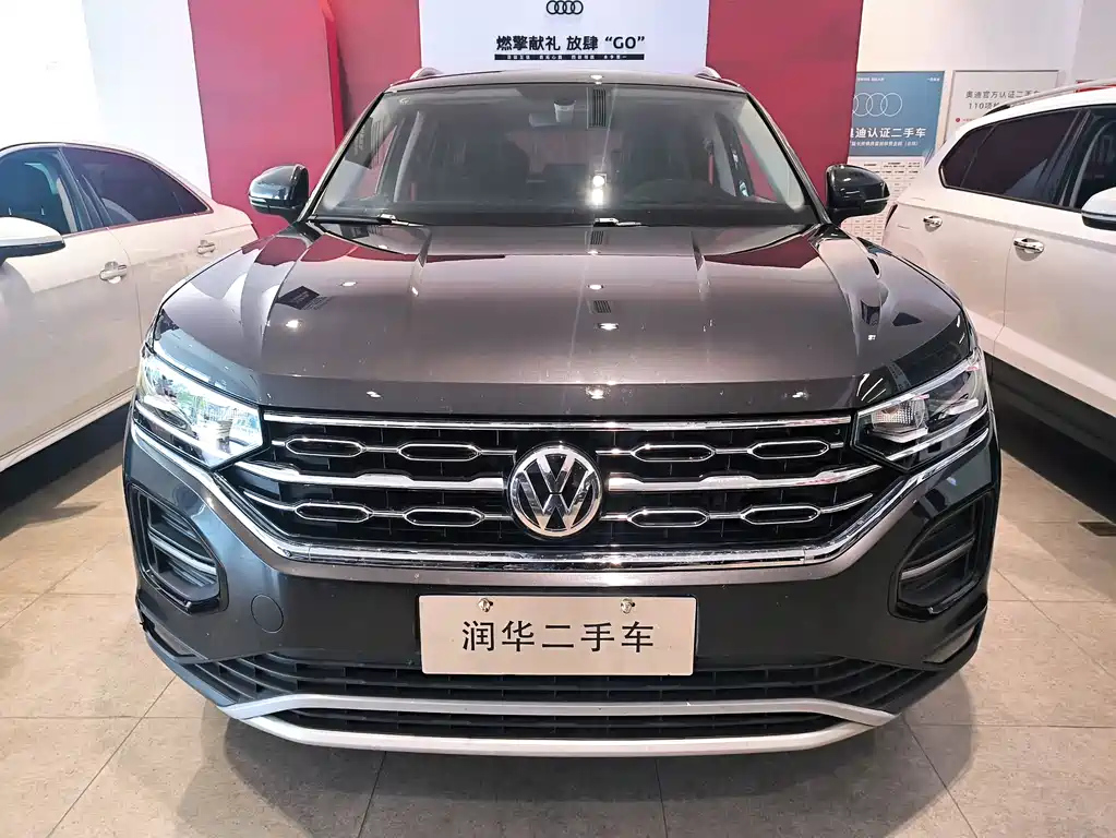 VOLKSWAGEN TAYRON 2021