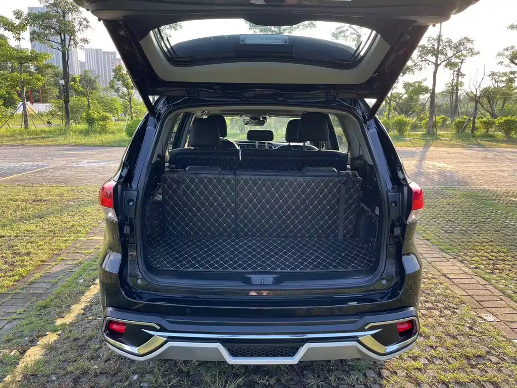 TOYOTA HIGHLANDER 2020