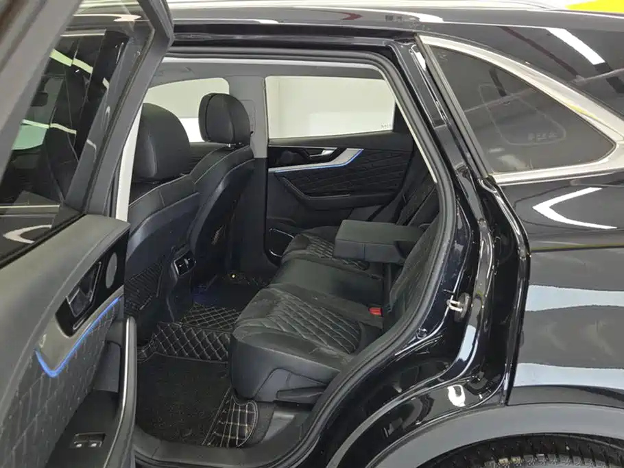 HONGQI HS5 2019